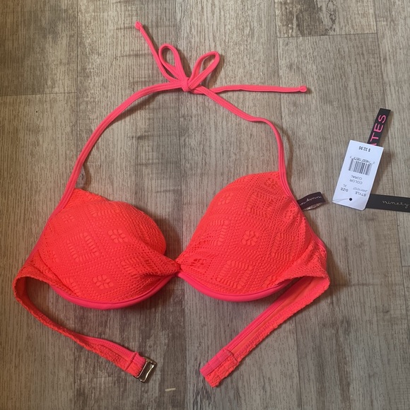Ninety-nine bikini top XL(runs more like a L) - Picture 2 of 7